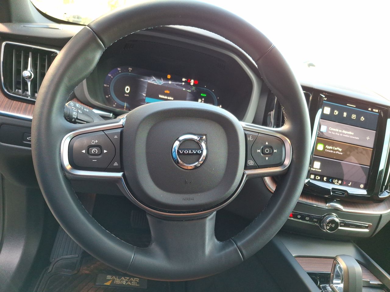 VOLVO - 24