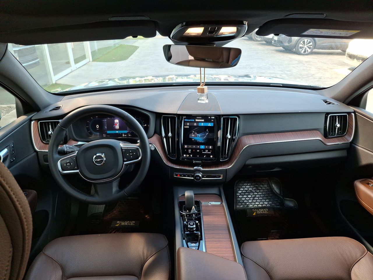 VOLVO - 9