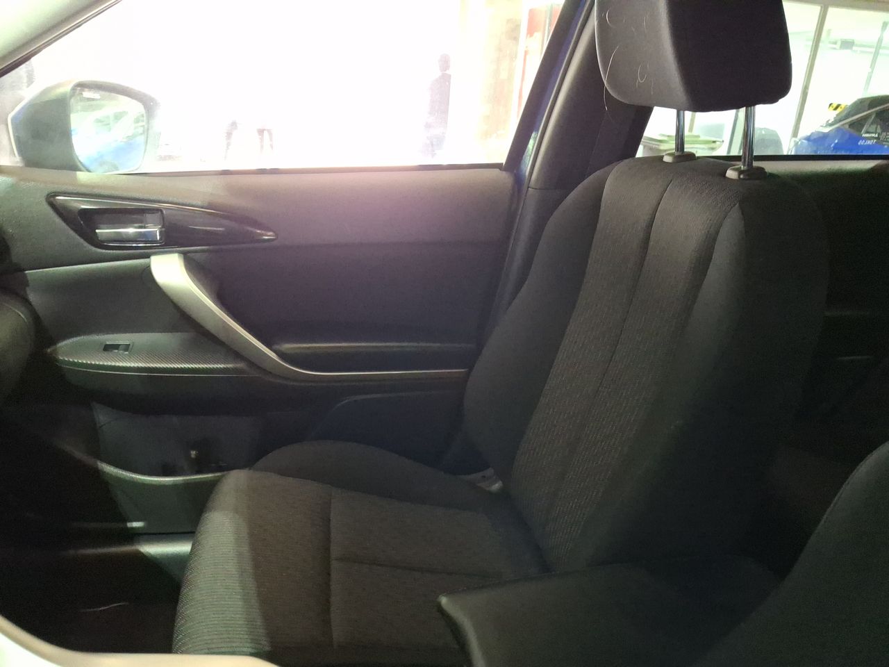 Mitsubishi Eclipse Cross — foto 25 de 27