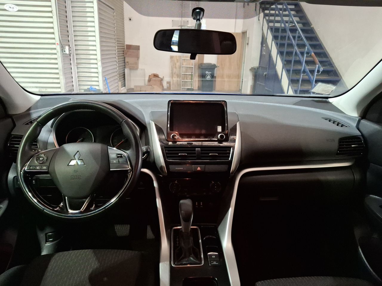 MITSUBISHI - 1