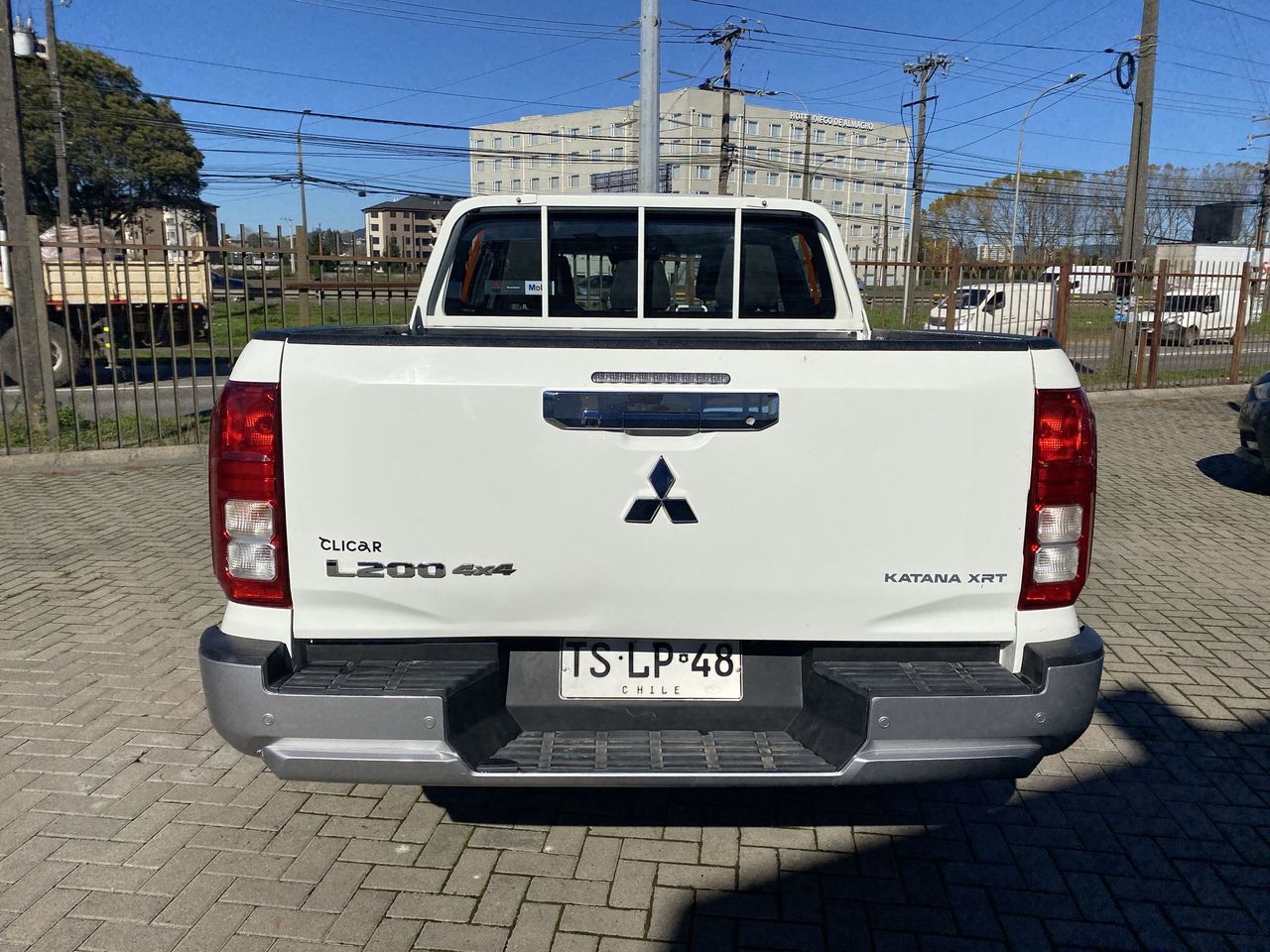 MITSUBISHI - 6