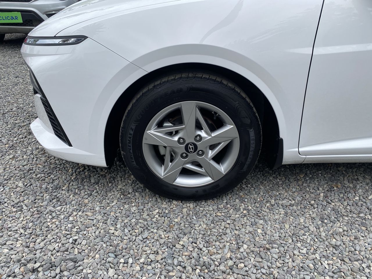 HYUNDAI - 17