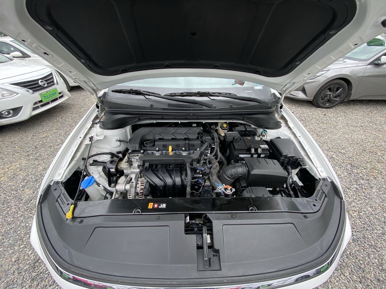 HYUNDAI - 18