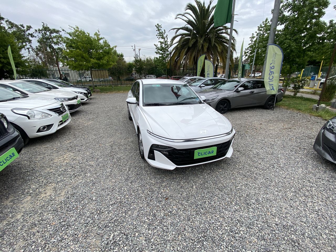 HYUNDAI - 2