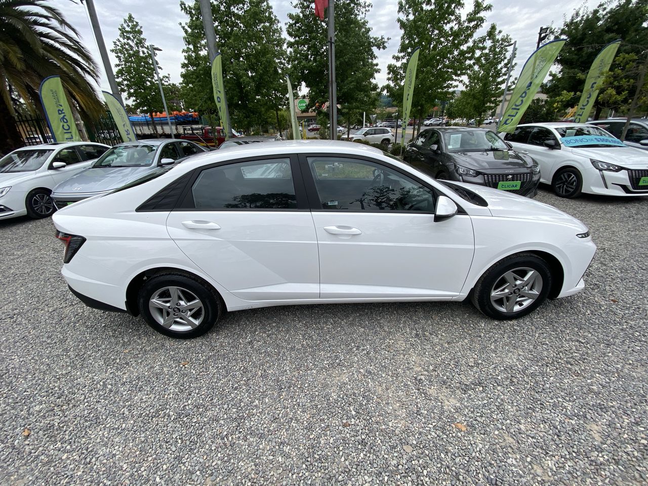 HYUNDAI - 8