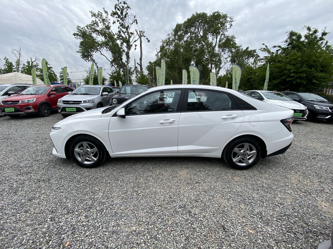 HYUNDAI - 4