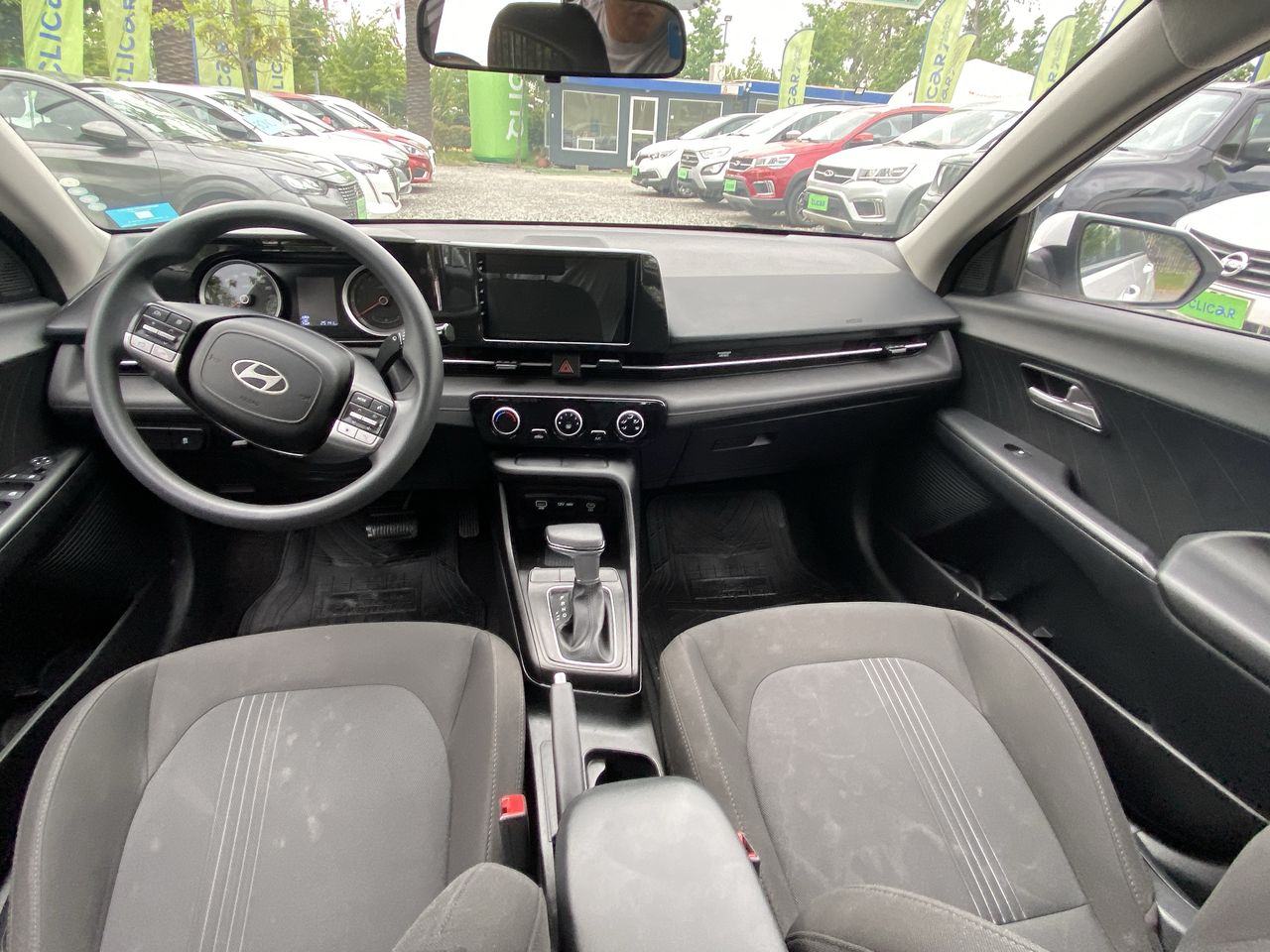 HYUNDAI - 9