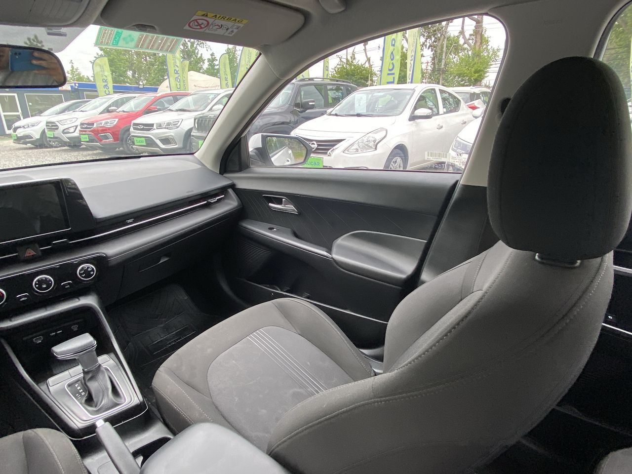 HYUNDAI - 10
