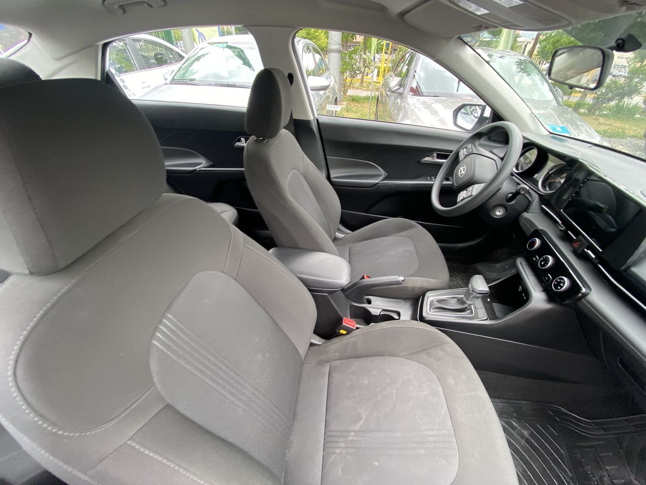 HYUNDAI - 15