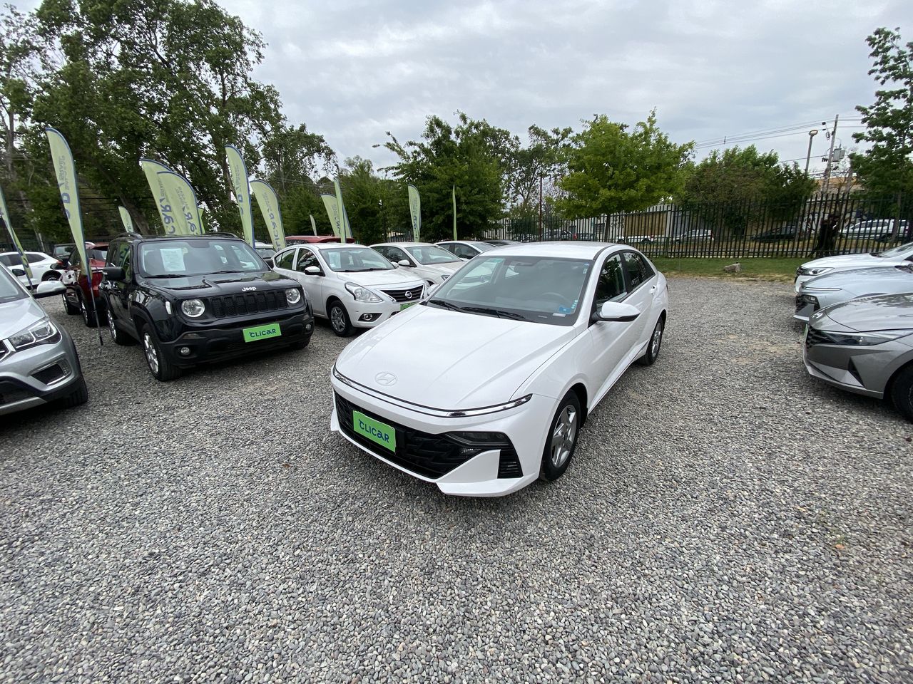 HYUNDAI - 3