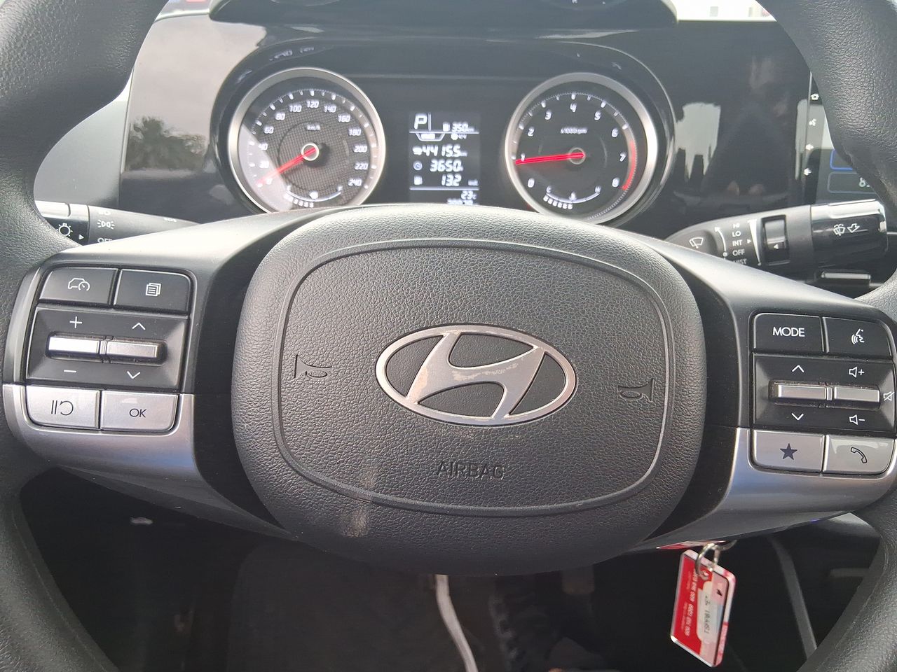 HYUNDAI - 22