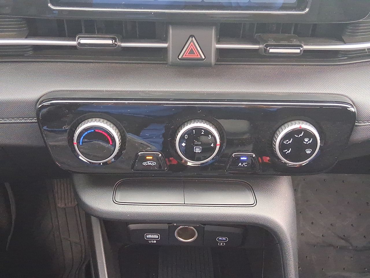 HYUNDAI - 26