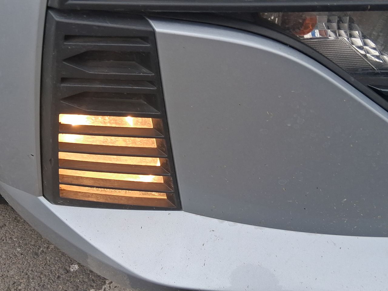 HYUNDAI - 15
