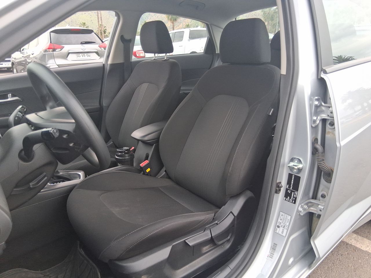 HYUNDAI - 20