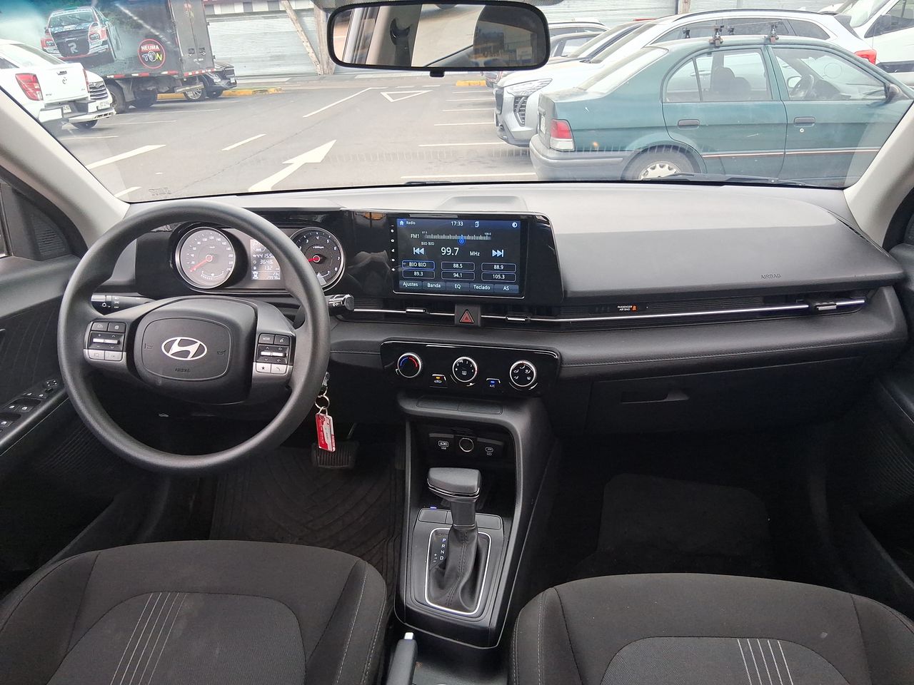 HYUNDAI - 7