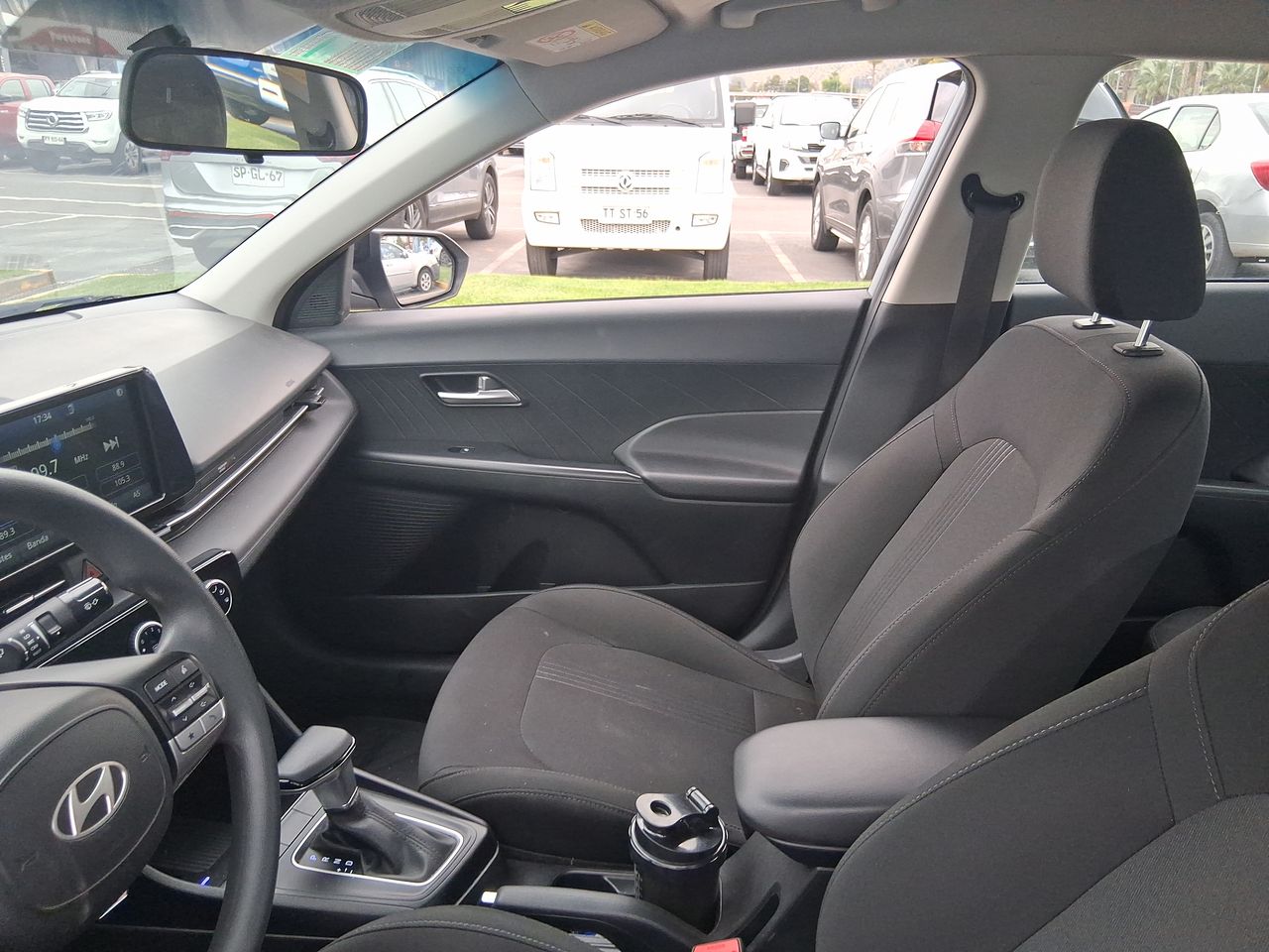 HYUNDAI - 8