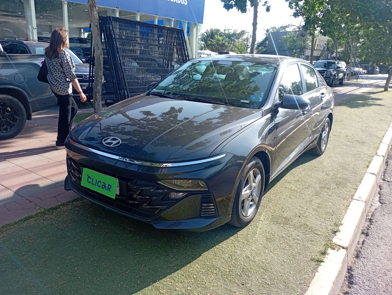 HYUNDAI - 3