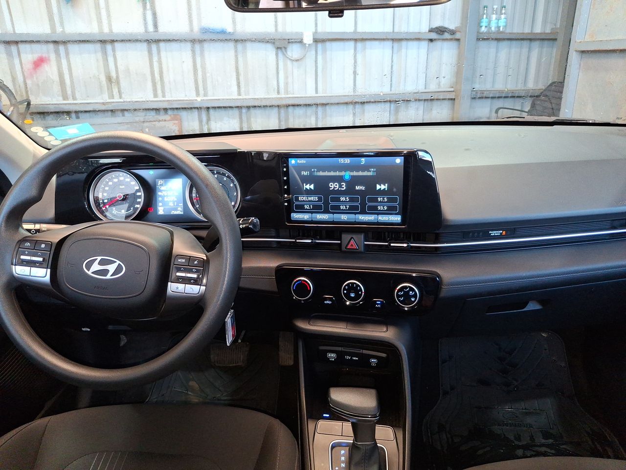 HYUNDAI - 32