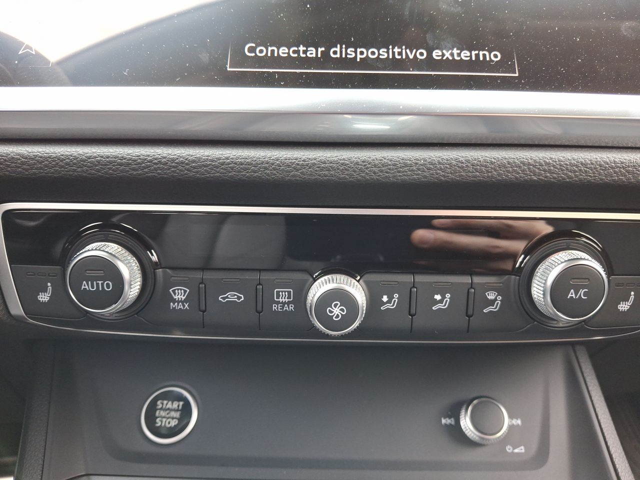 AUDI - 29