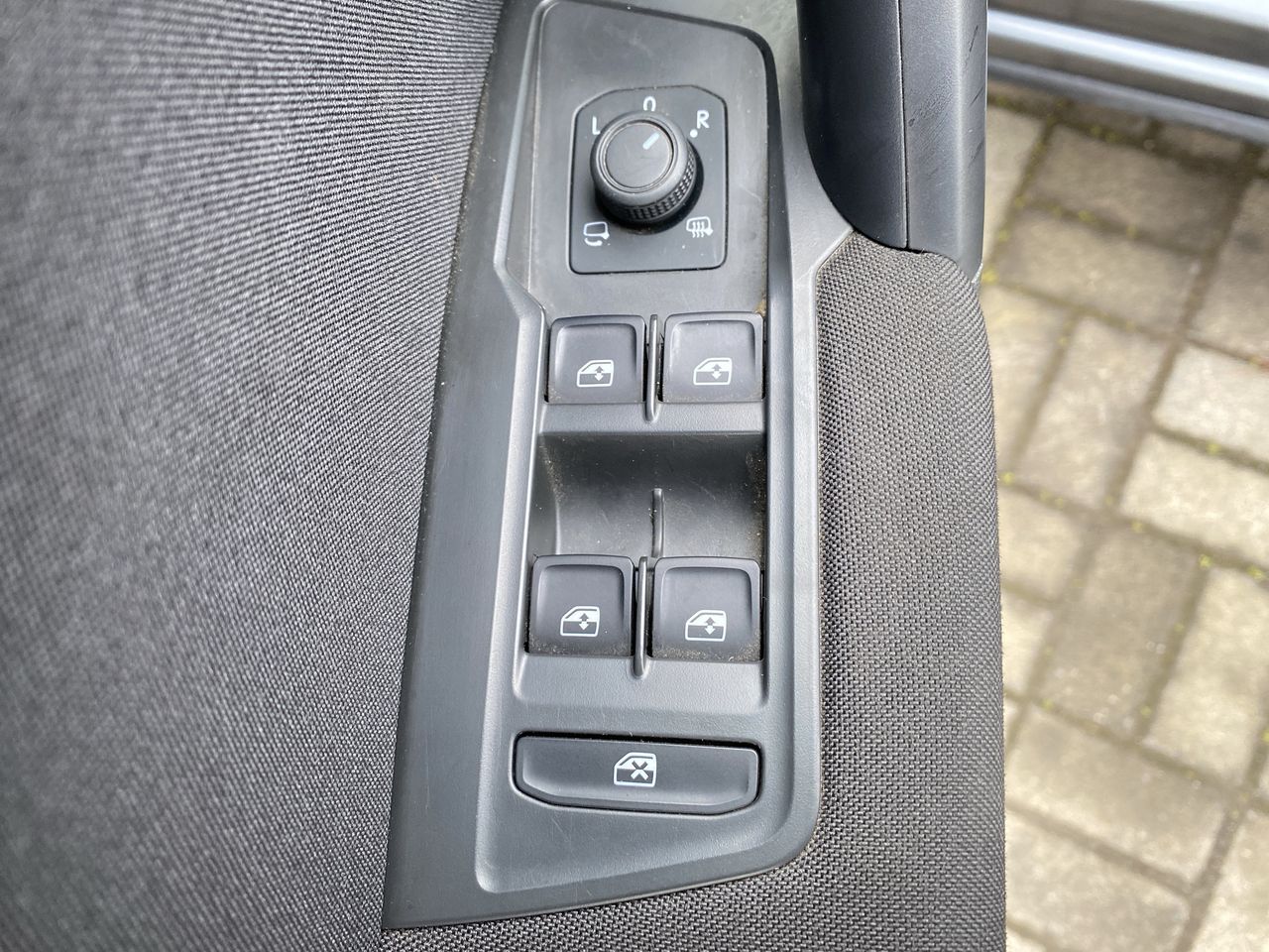VOLKSWAGEN - 20