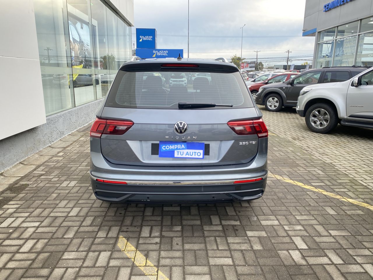 VOLKSWAGEN - 6
