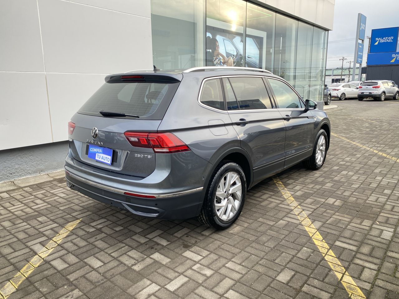 VOLKSWAGEN - 7