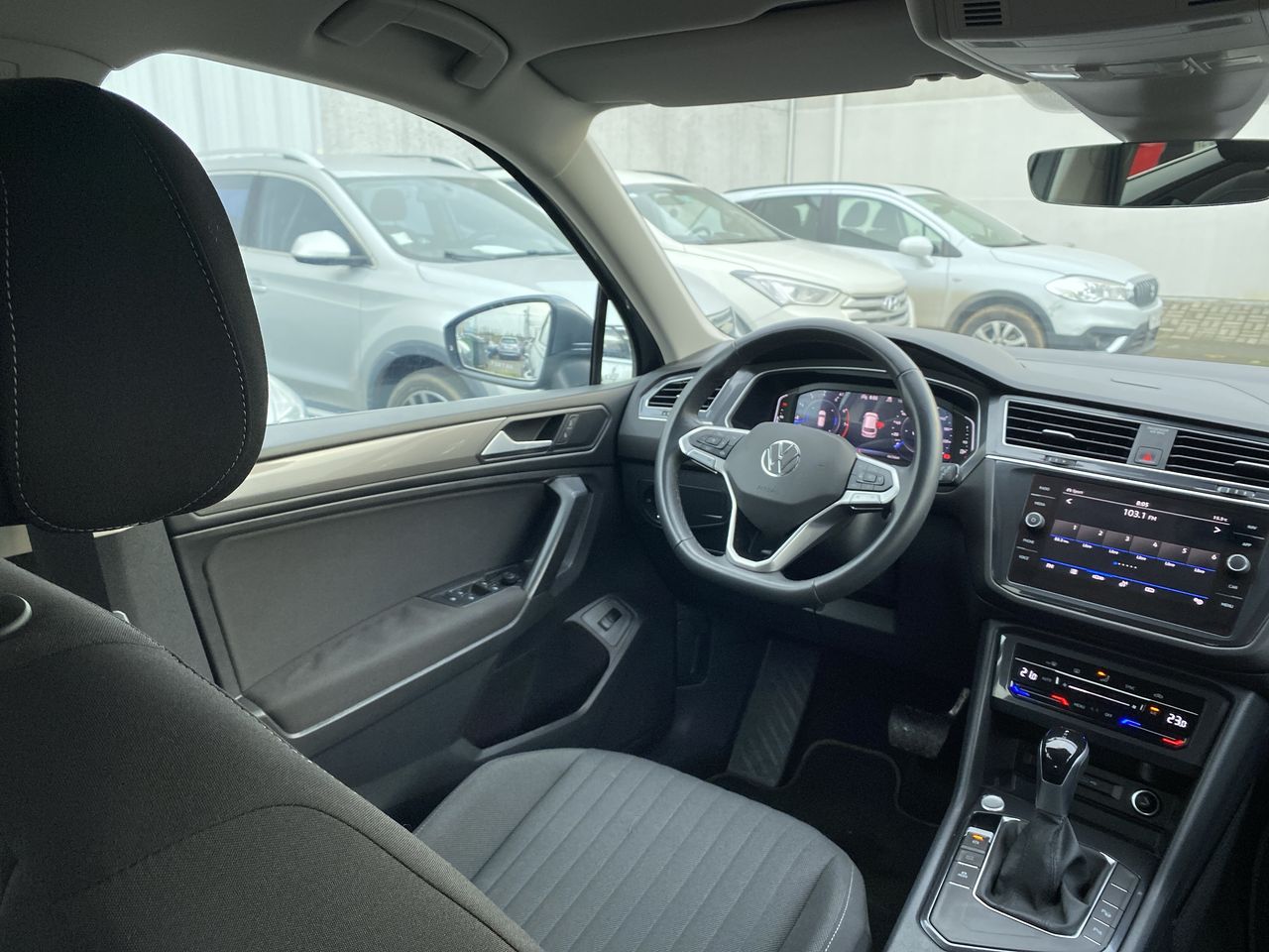 VOLKSWAGEN - 14