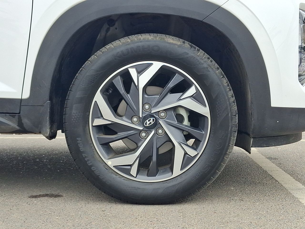 HYUNDAI - 17