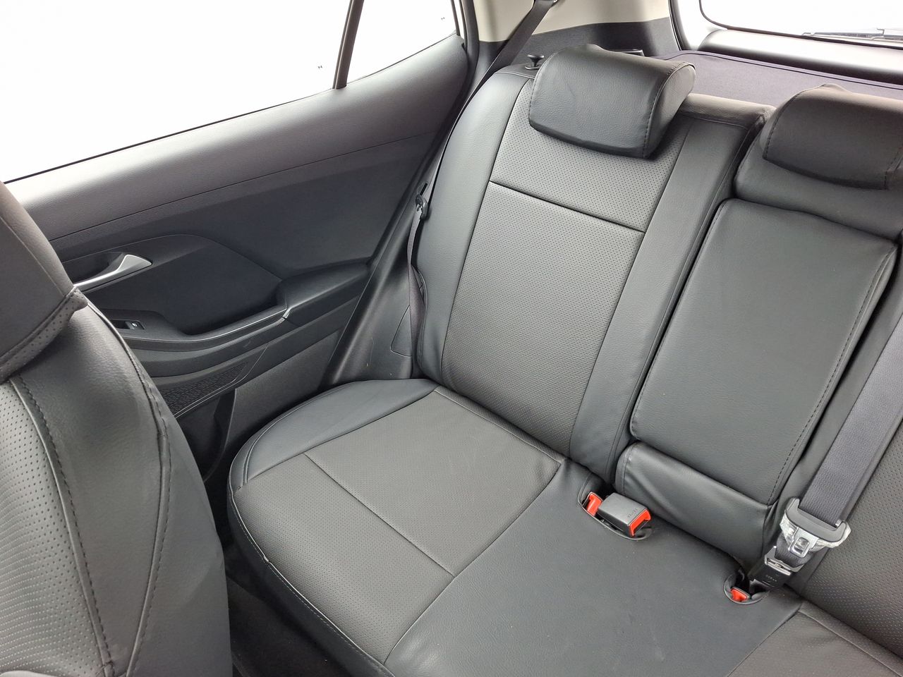 HYUNDAI - 12