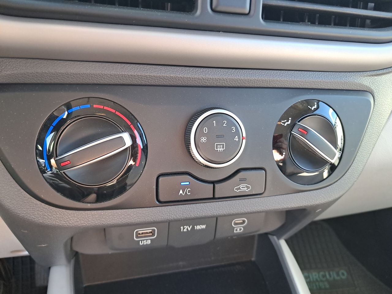 HYUNDAI - 29