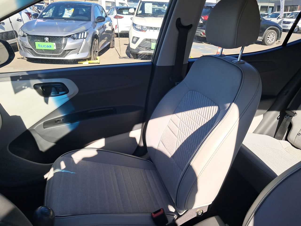 HYUNDAI - 32