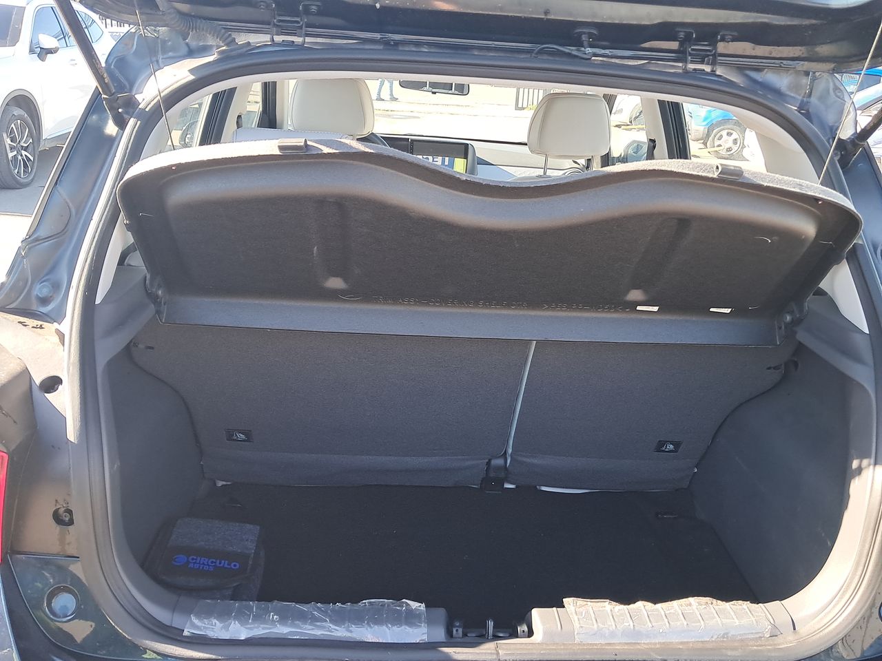 HYUNDAI - 20