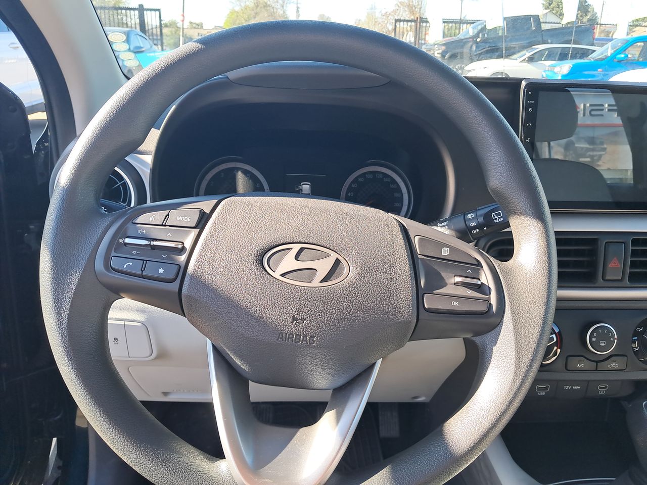 HYUNDAI - 24