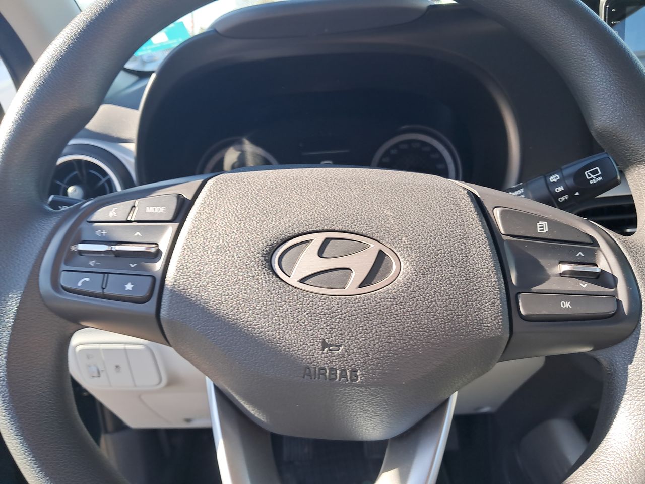 HYUNDAI - 25