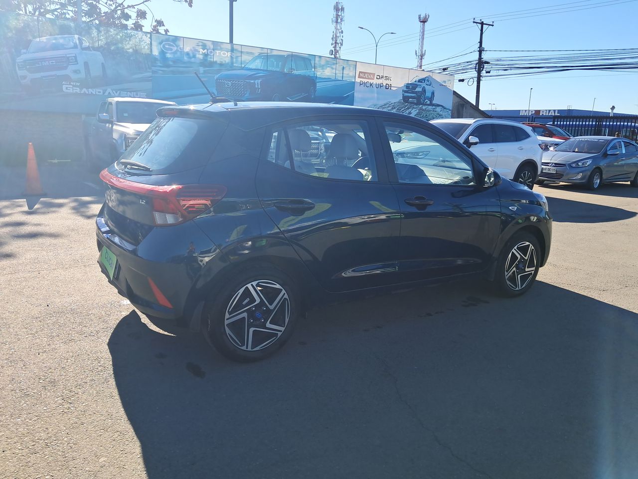 HYUNDAI - 7