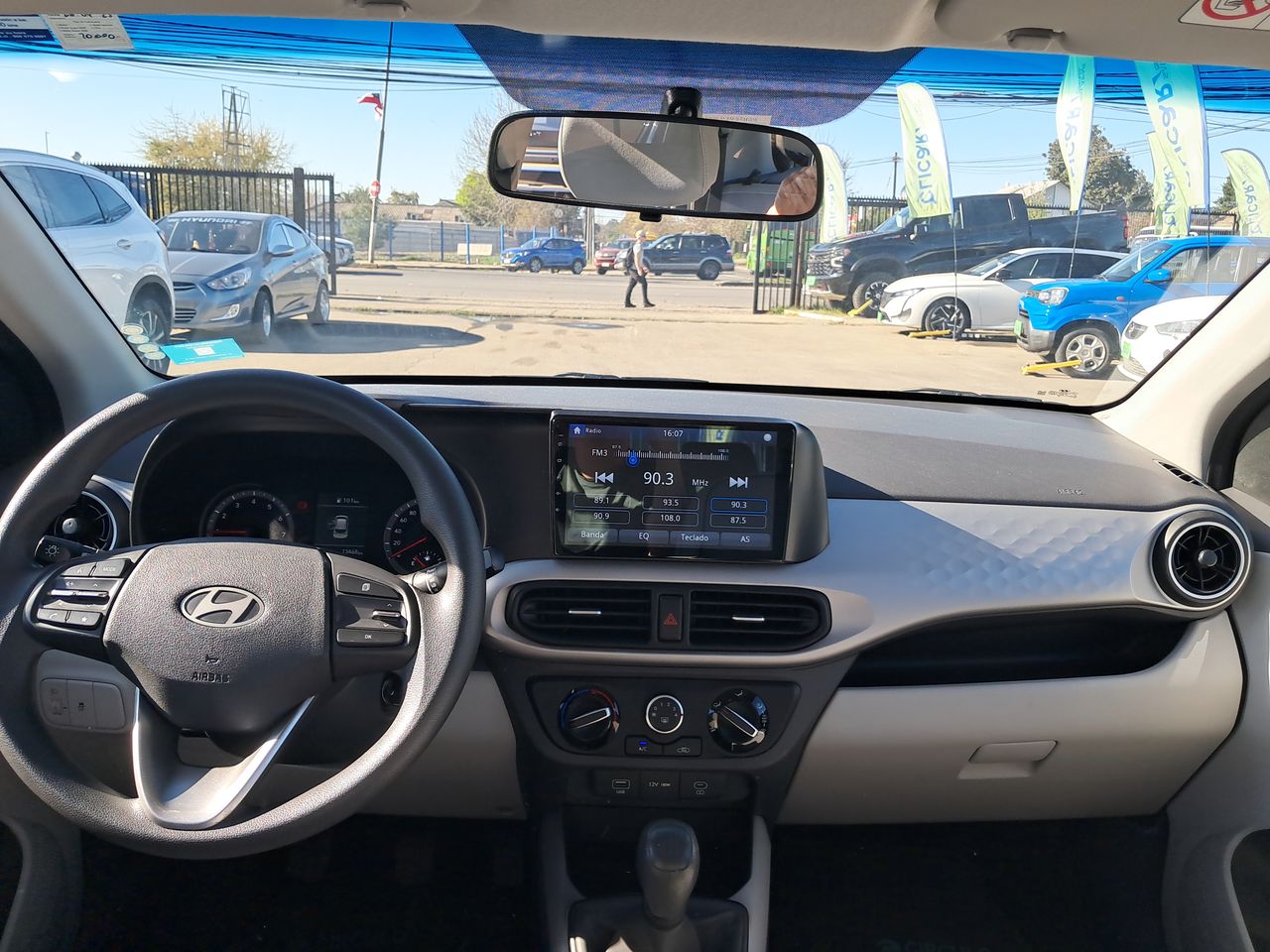 HYUNDAI - 9
