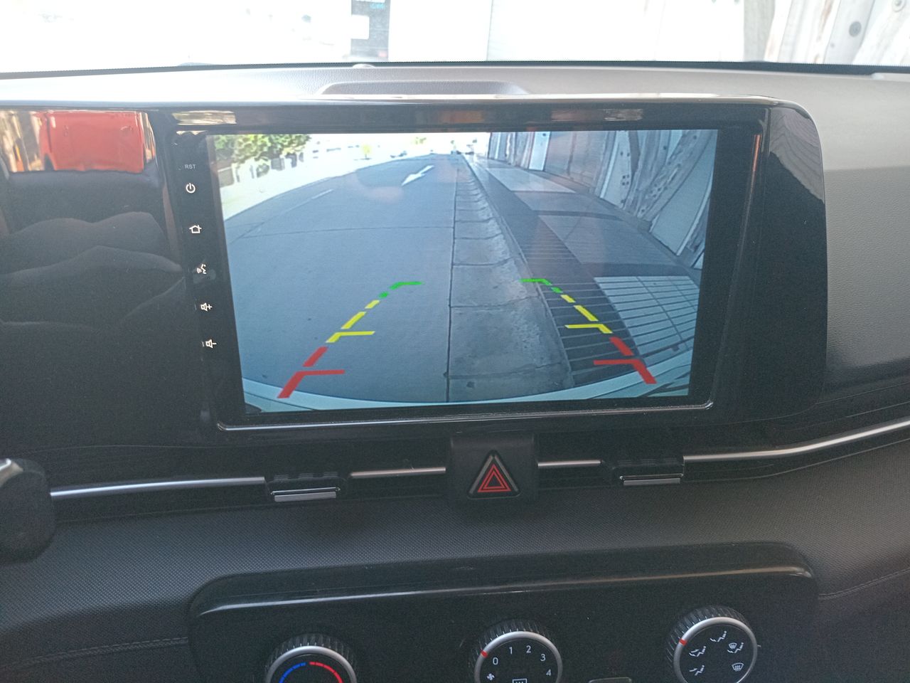 HYUNDAI - 27