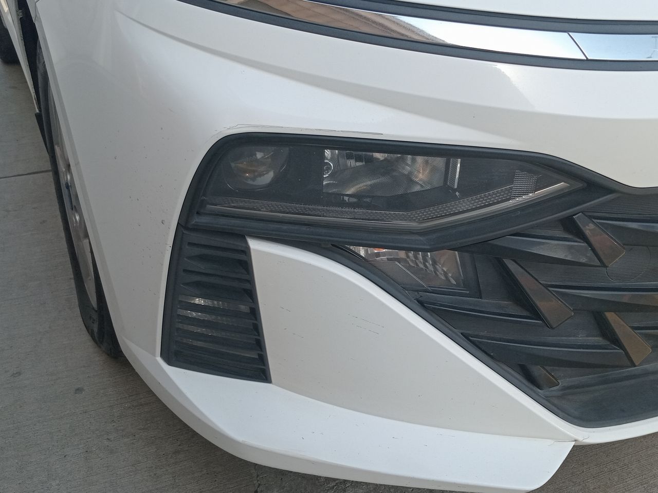 HYUNDAI - 17