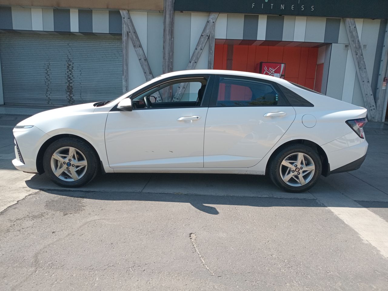 HYUNDAI - 4