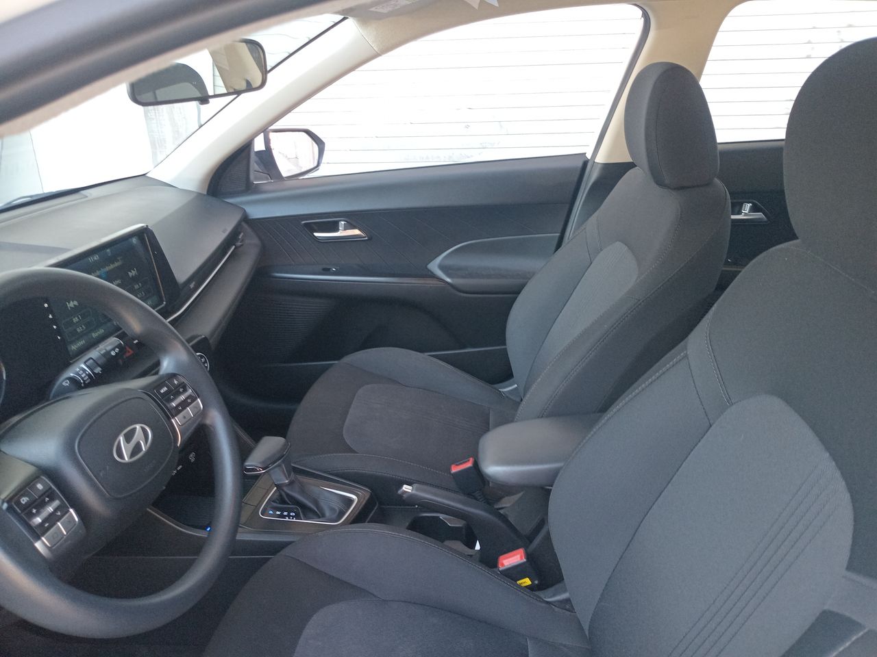 HYUNDAI - 10