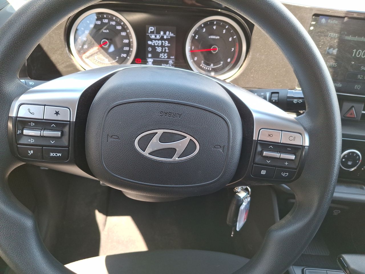 HYUNDAI - 25