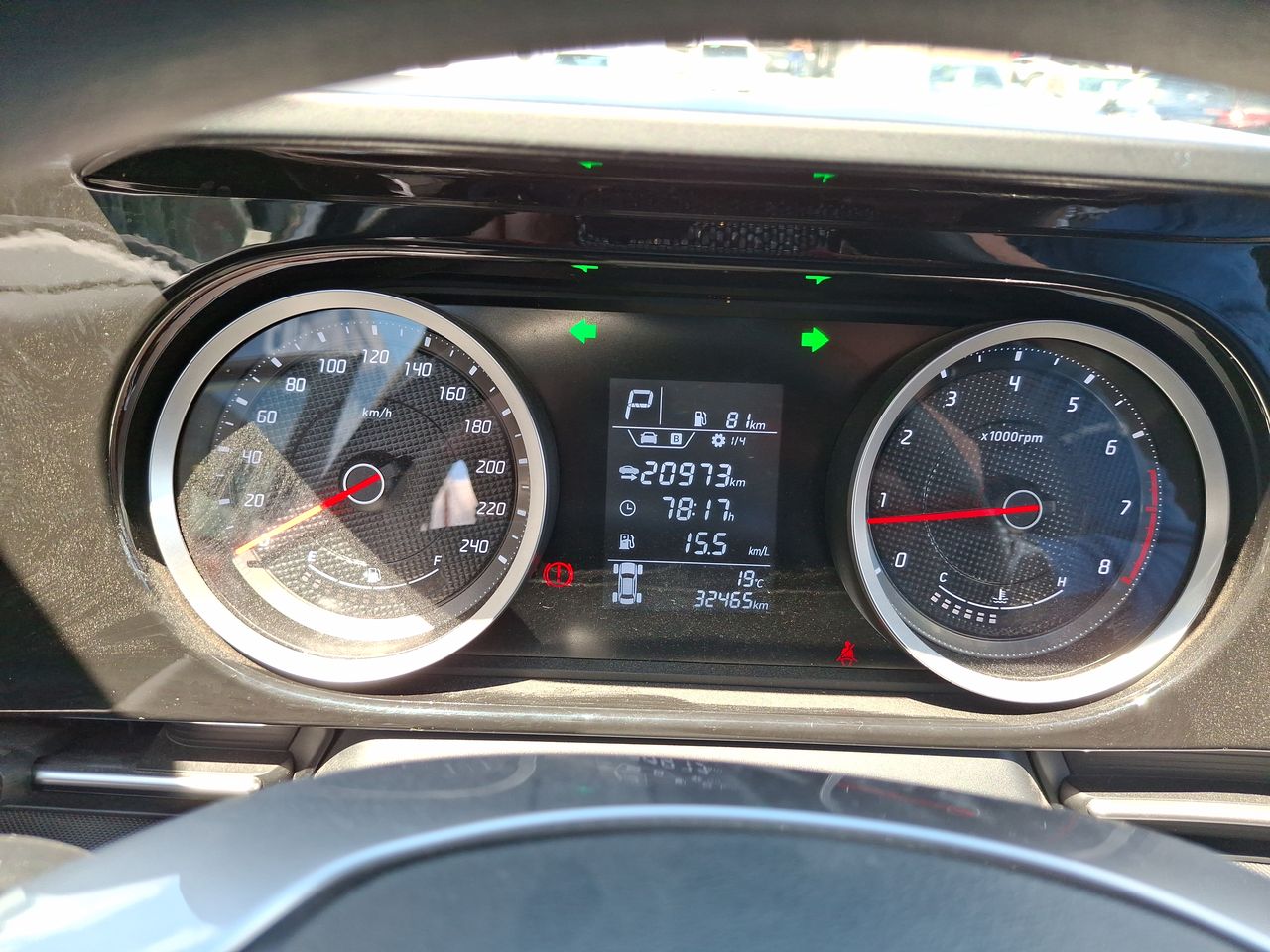HYUNDAI - 26