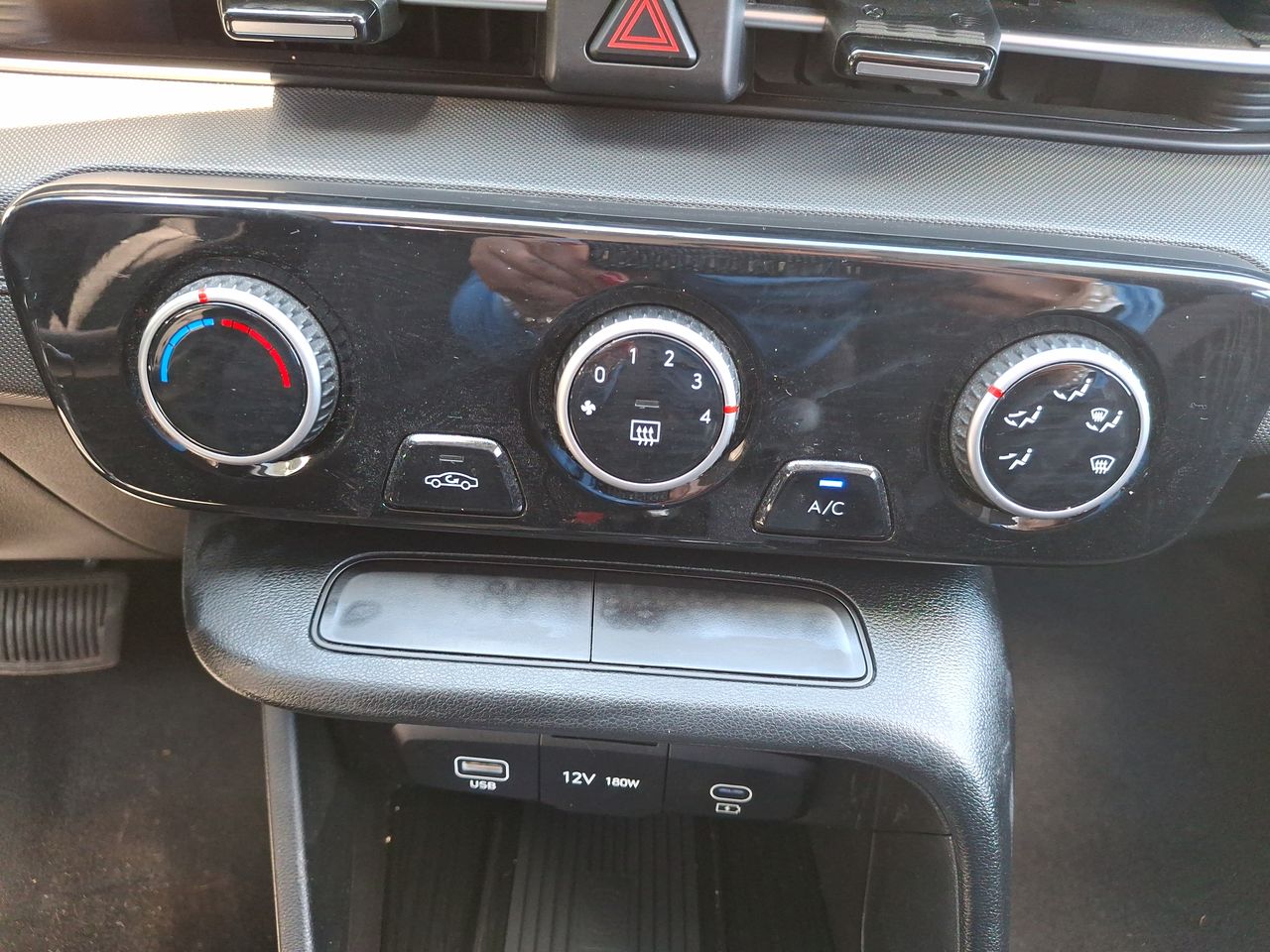 HYUNDAI - 29