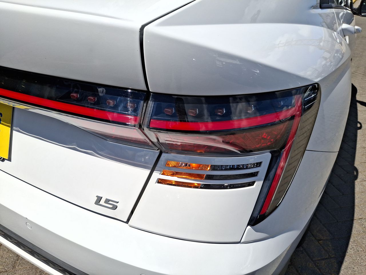 HYUNDAI - 19