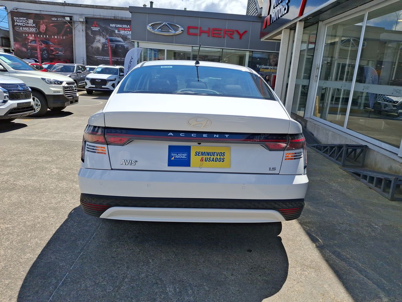 HYUNDAI - 6