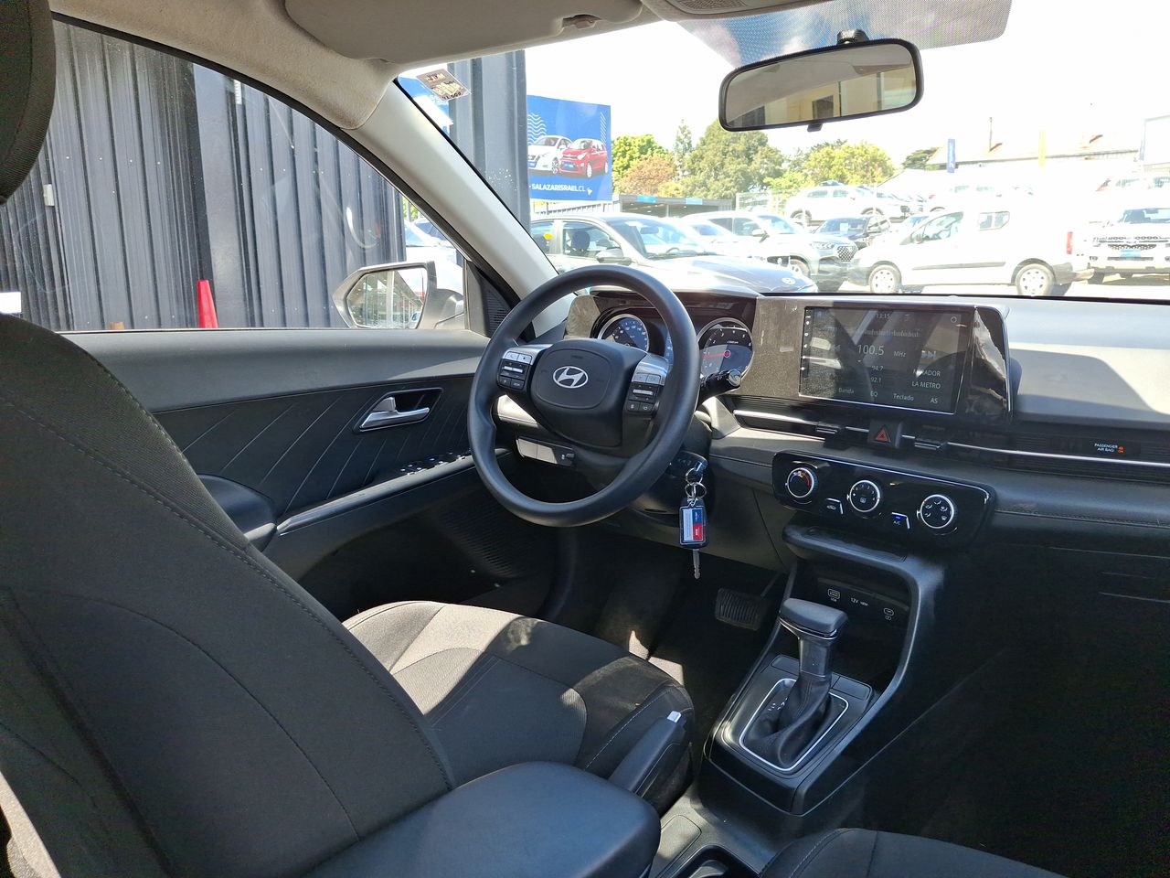HYUNDAI - 15