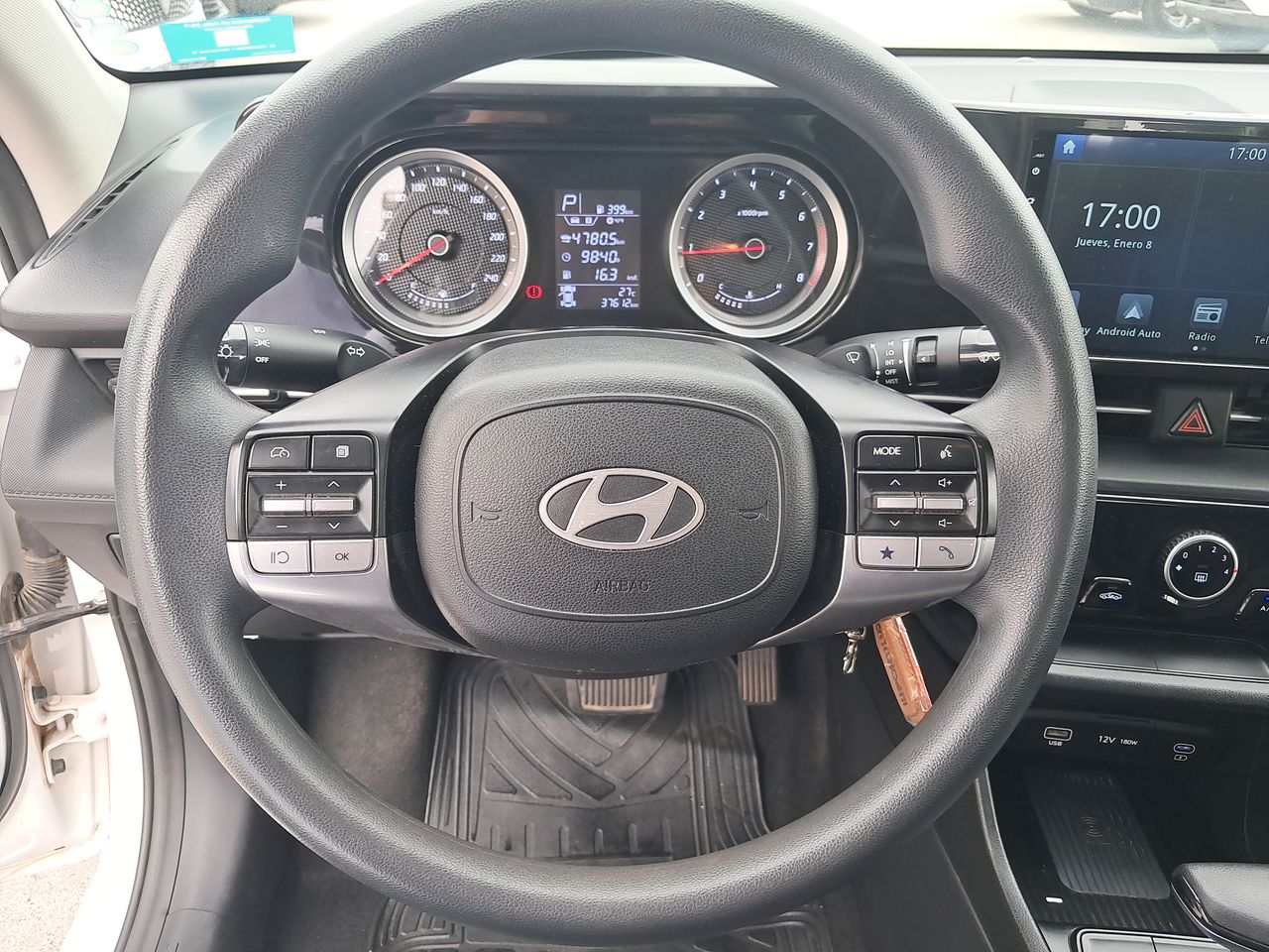 HYUNDAI - 23