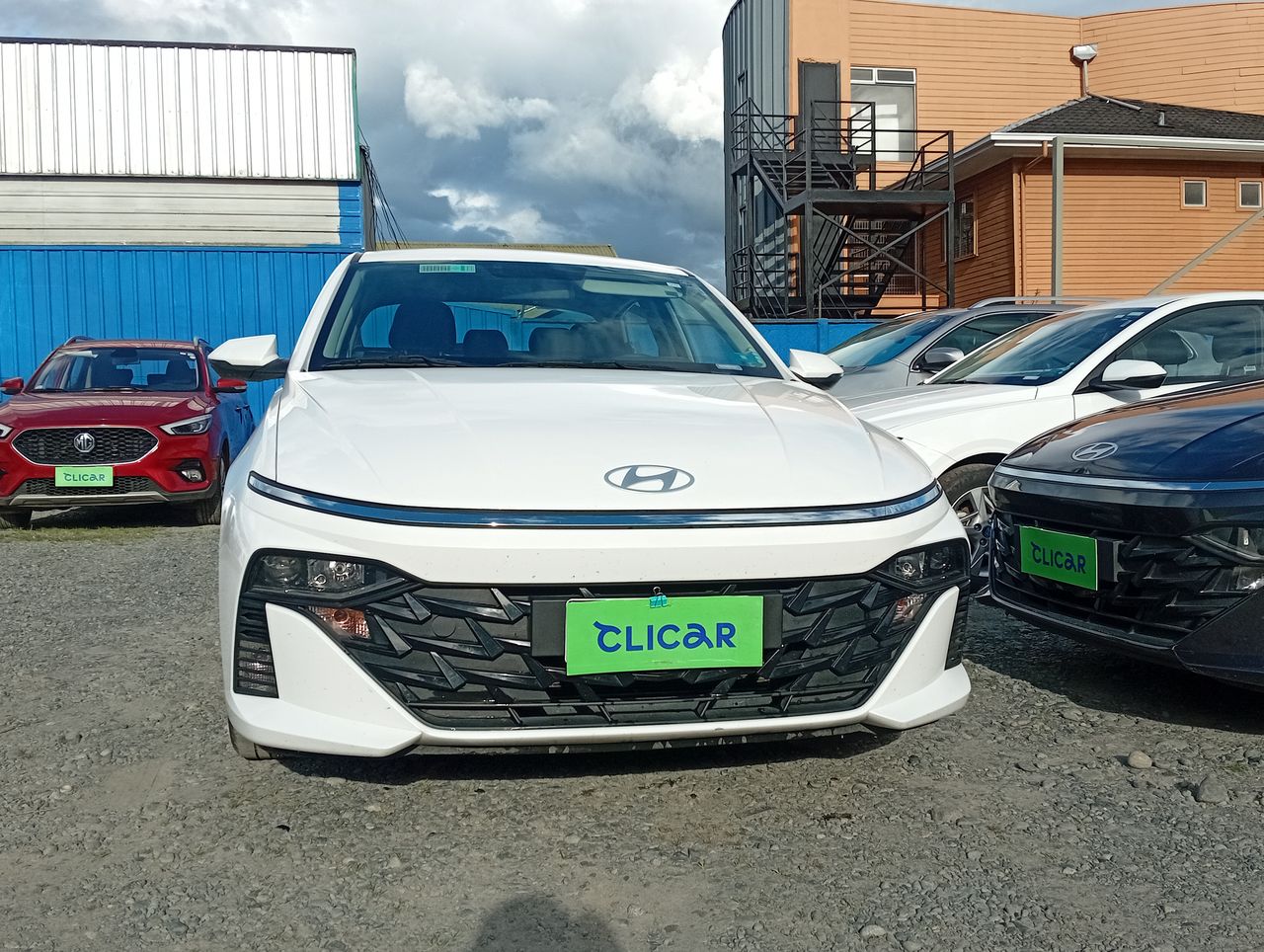 HYUNDAI - 2