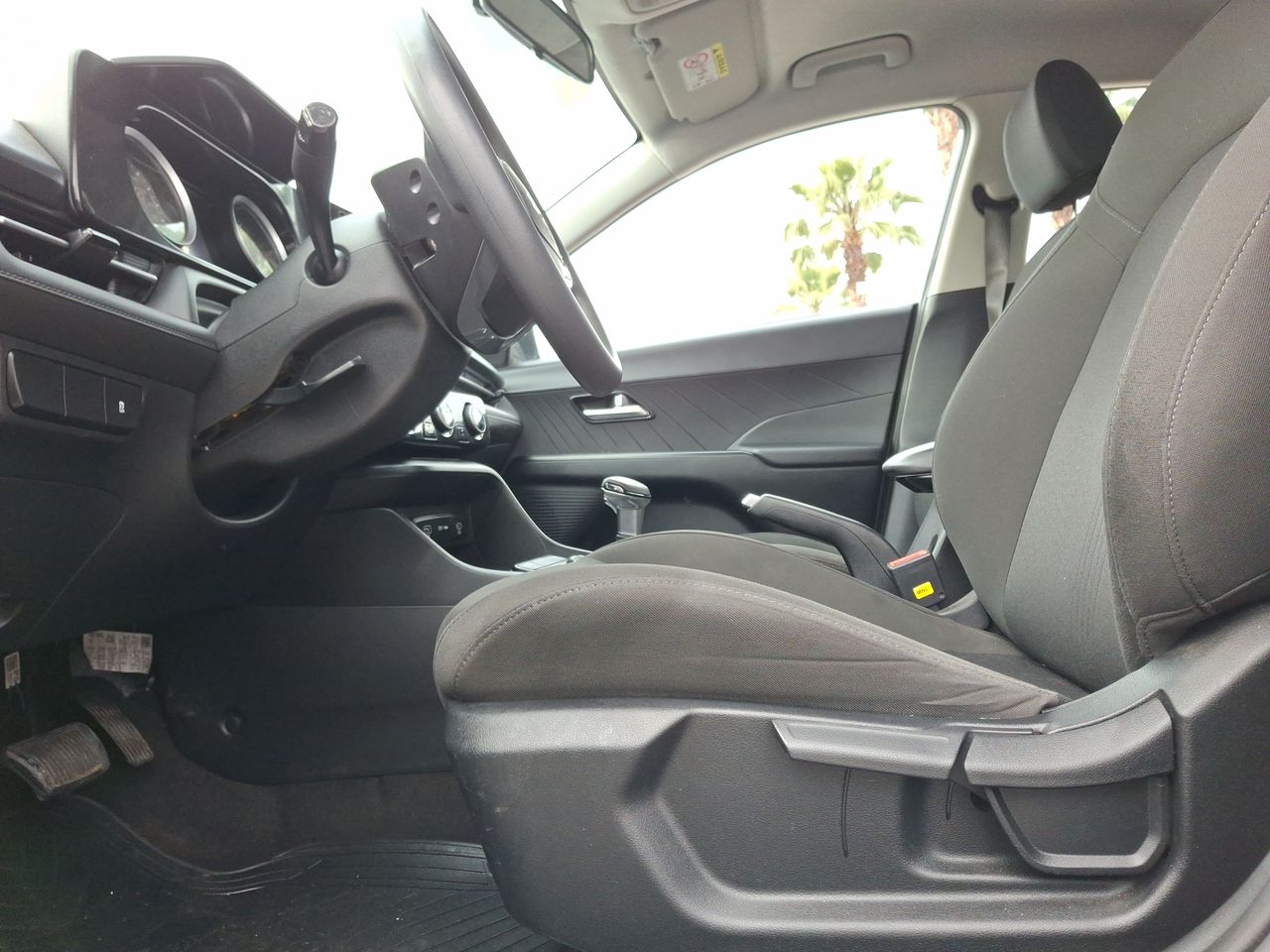 HYUNDAI - 22