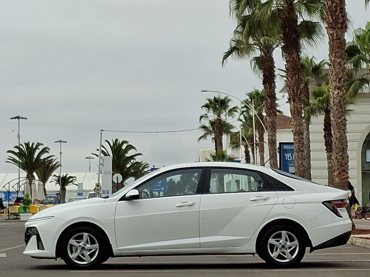 HYUNDAI - 4
